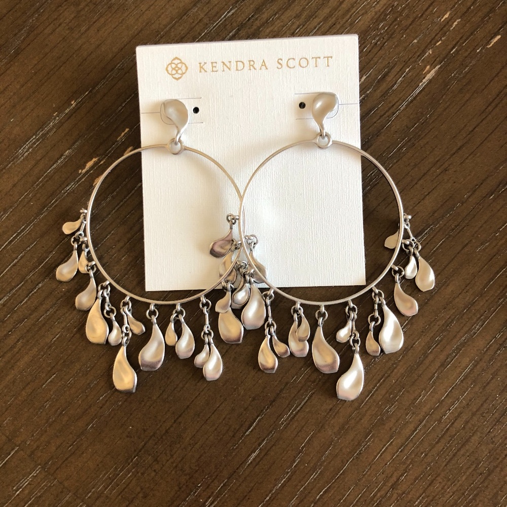 Used Kendra Scott Natasha Earrings